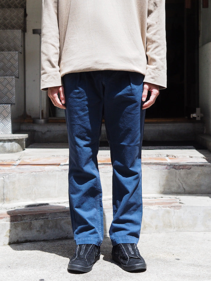 Dweller Chino Trousers 02 Cotton Chino Cloth OD – INSIST