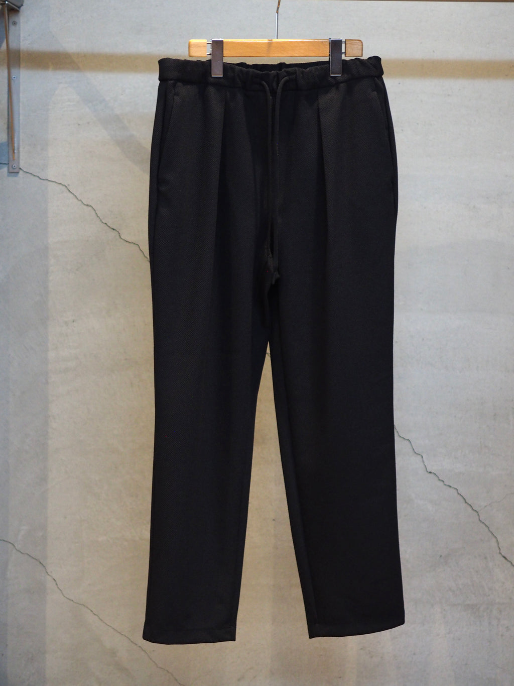 Air Pique EZ Tapered Pants